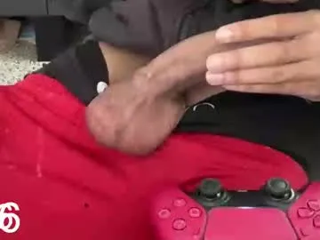 reeves_bae – webcam model profile photo Image 4