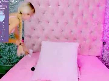 SusyBlair – webcam model profile photo Image 13