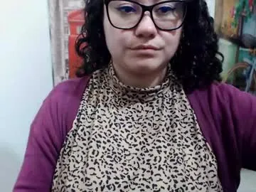 British_EmJess – webcam model profile photo Image 19