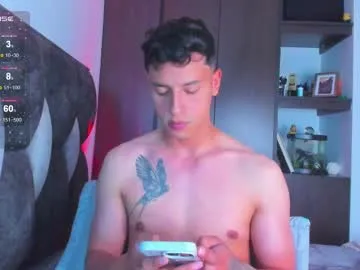 Donovan_Desmond – webcam model profile photo Image 11