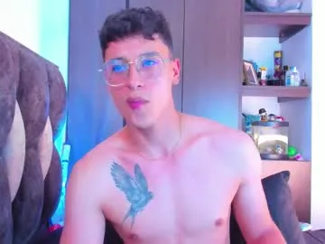 Donovan_Desmond – webcam model profile photo Image 15