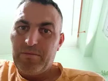 YU-KI00 – webcam model profile photo Image 10