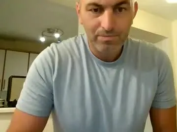 YU-KI00 – webcam model profile photo Image 13