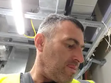 YU-KI00 – webcam model profile photo Image 15