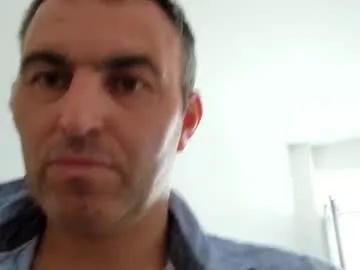 YU-KI00 – webcam model profile photo Image 7