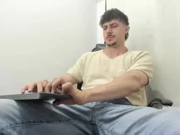 SashaVaughn – webcam model profile photo Image 19