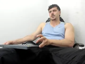 SashaVaughn – webcam model profile photo Image 2