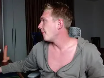 paroncho – webcam model profile photo Image 16