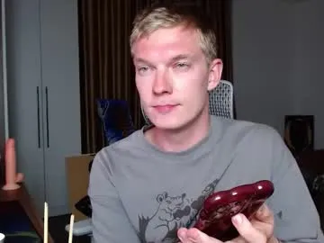 paroncho – webcam model profile photo Image 17