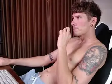 paroncho – webcam model profile photo Image 2