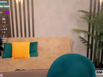 LaraKennt – webcam model profile photo Image 3