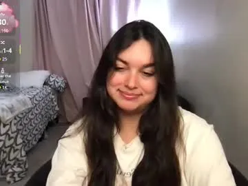 KaylinJan – webcam model profile photo Image 3