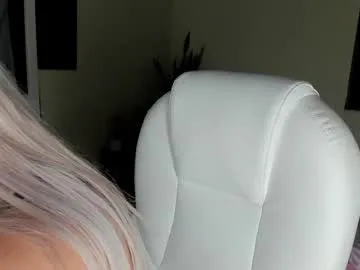 blondeambitionnn – webcam model profile photo Image 4