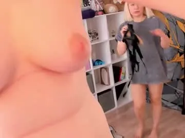 hottyblonds Image 17