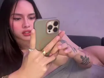 alexandraysabelle777 – webcam model profile photo Image 2