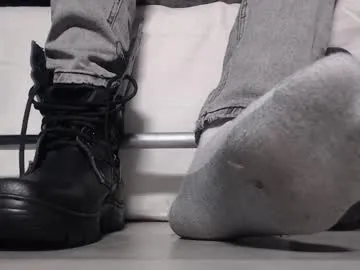 KateDivineUK – webcam model profile photo Image 4