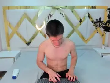 max04 – webcam model profile photo Image 14