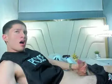 max04 – webcam model profile photo Image 16