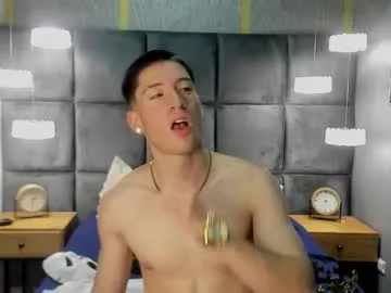 max04 – webcam model profile photo Image 17