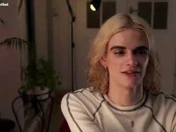 imkawaiiboi Image 14