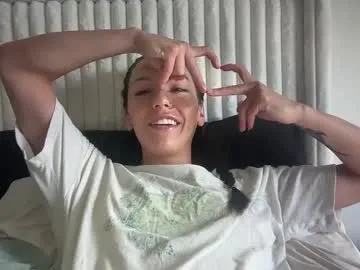 LoraDevine – webcam model profile photo Image 16