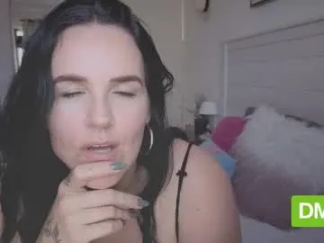 BigTitBlondeUK – webcam model profile photo Image 13