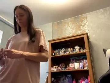 DorisCream – webcam model profile photo Image 11