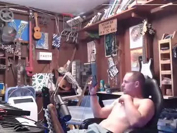 reeves_bae – webcam model profile photo Image 11