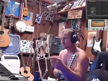 reeves_bae – webcam model profile photo Image 14