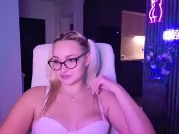 victoriaqueen2 – webcam model profile photo Image 6