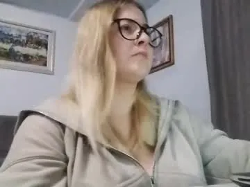 British_EmJess – webcam model profile photo Image 2