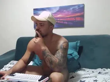 Libely – webcam model profile photo Image 17