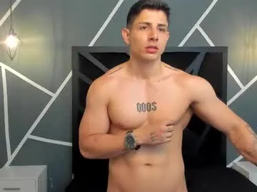 NoahCollins – webcam model profile photo Image 8