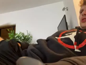 SashaVaughn – webcam model profile photo Image 13