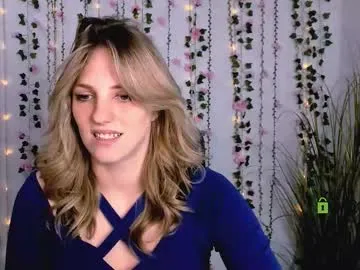 MainPleasure – webcam model profile photo Image 2