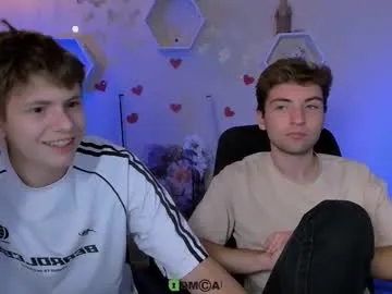 reeves_bae – webcam model profile photo Image 10