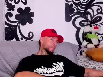 reeves_bae – webcam model profile photo Image 13