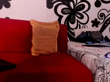 reeves_bae – webcam model profile photo Image 17