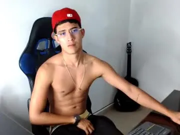 LizzieGreyX – webcam model profile photo Image 2