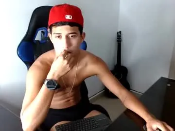 LizzieGreyX – webcam model profile photo Image 3