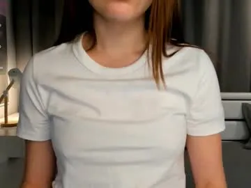 NatashaRouge – webcam model profile photo Image 2