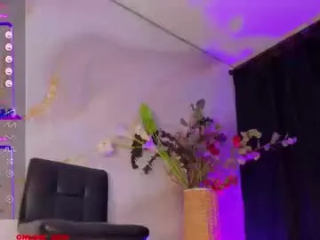 angely_sweet01 – webcam model profile photo Image 19