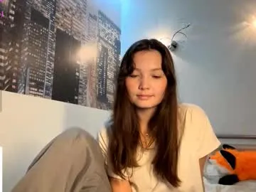 YummyMeily – webcam model profile photo Image 15