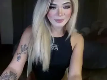 TenderLora – webcam model profile photo Image 5