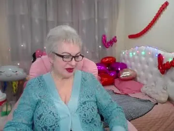 kaylesmoll – webcam model profile photo