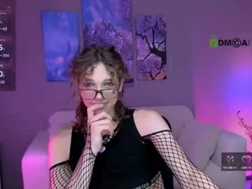 LoraDevine – webcam model profile photo Image 12