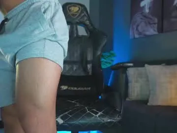 blondeangel_4u2 – webcam model profile photo Image 4