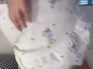 British_EmJess – webcam model profile photo Image 12