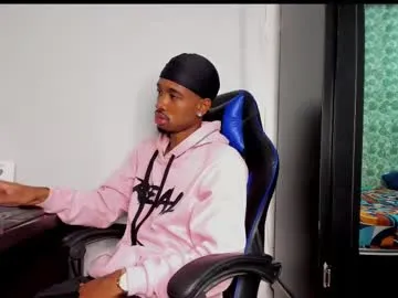 SusyBlair – webcam model profile photo Image 11