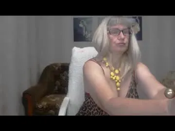 BabeBeth40 – webcam model profile photo Image 18